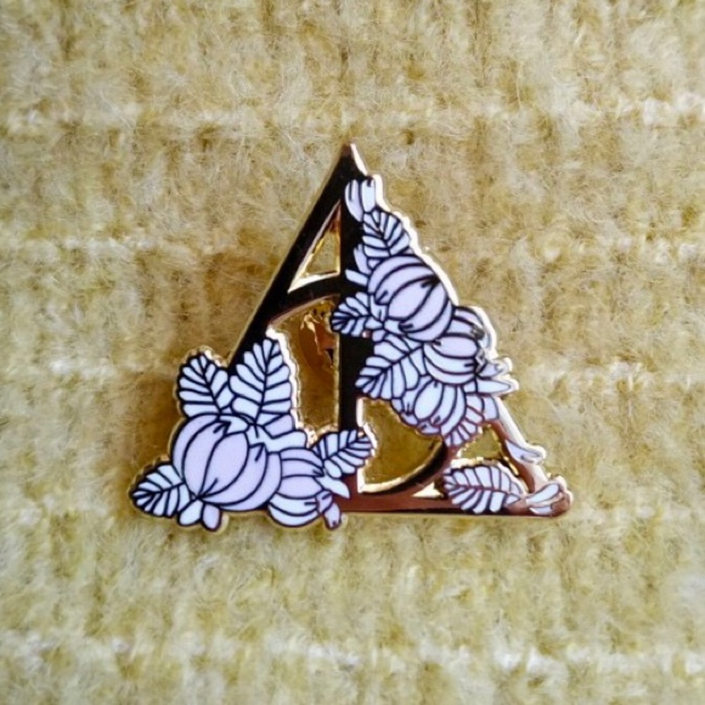 Harry Potter Deathly Hallows Floral Enamel Pin - Picture 4 of 4